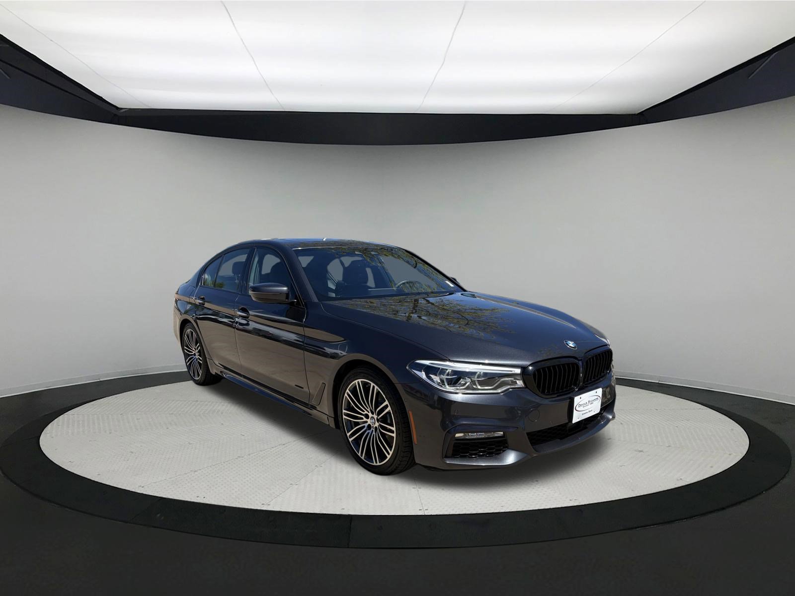 Used 2018 BMW 540i xDrive w/ M Sport Package AWD/4WD image 1