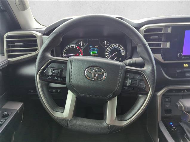 Used 2022 Toyota Tundra SR5 w/ SR5 Convenience Package RWD image 15