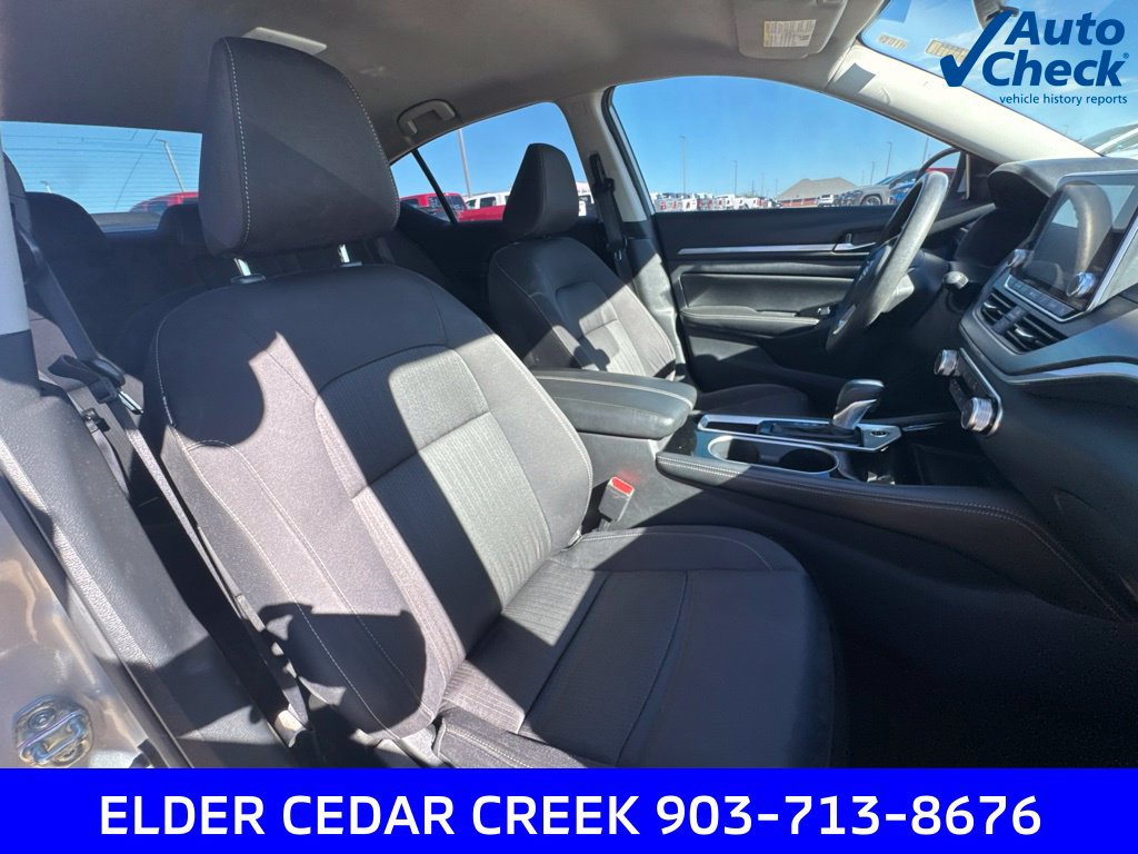 Used 2023 Nissan Altima 2.5 SV FWD image 23