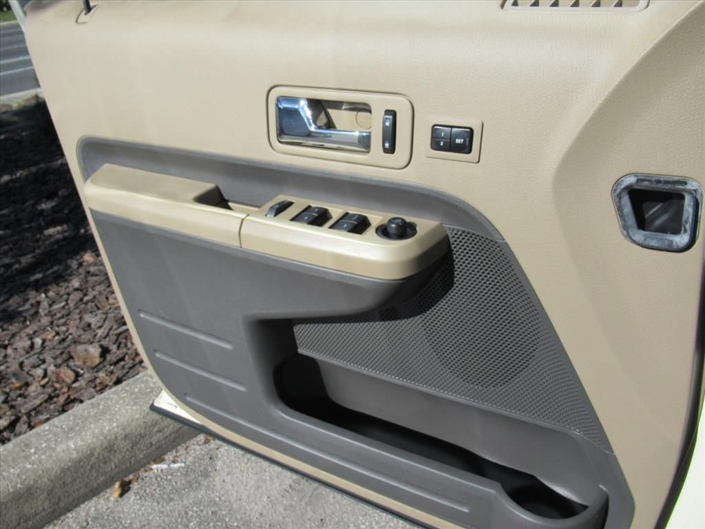 Used 2007 Ford Edge SEL image 24