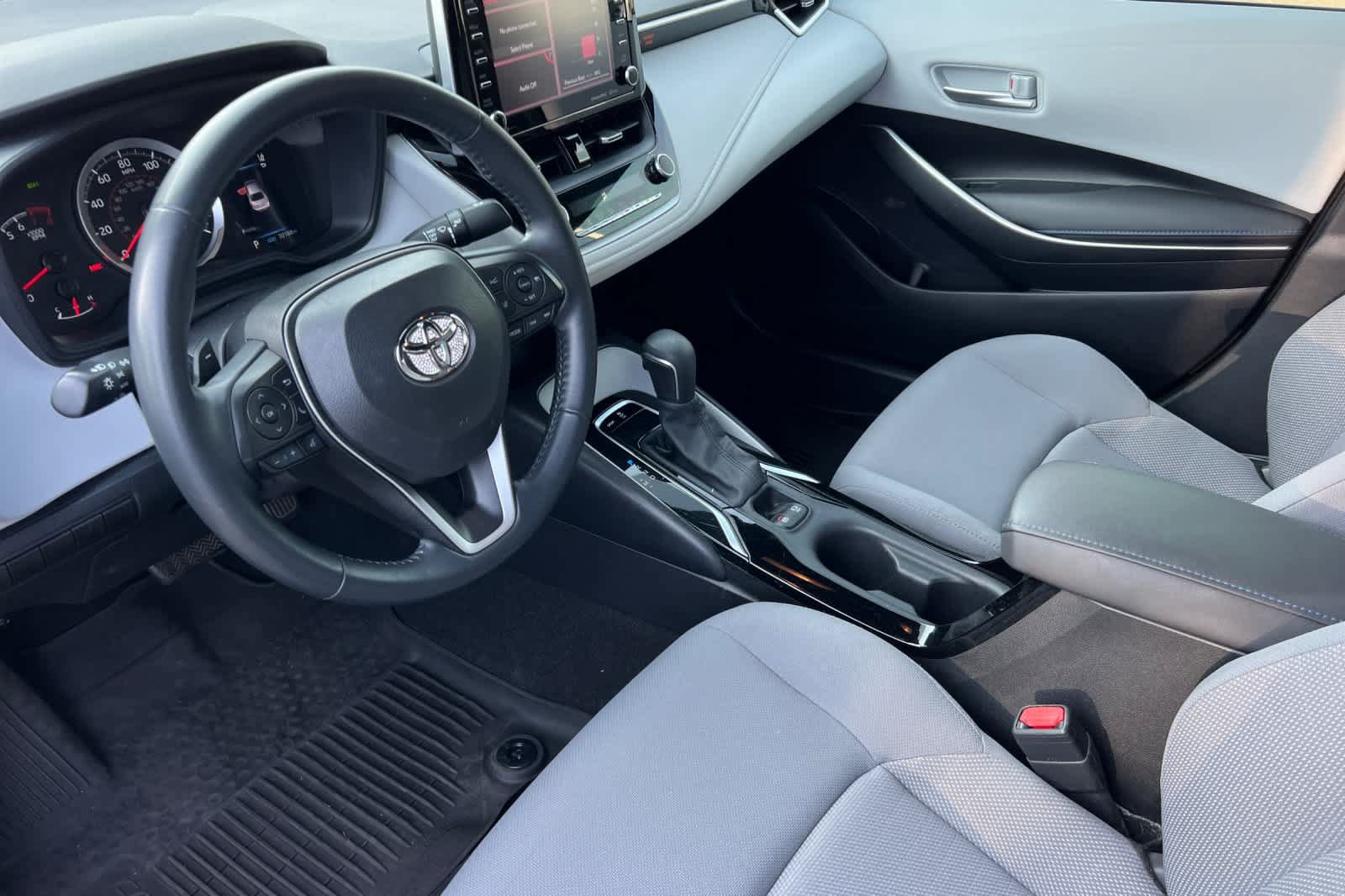 Used 2021 Toyota Corolla SE w/ SE Premium Package FWD image 9