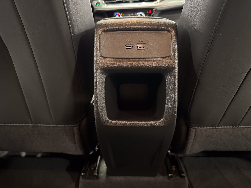 Used 2024 Chevrolet Trax LT FWD image 36