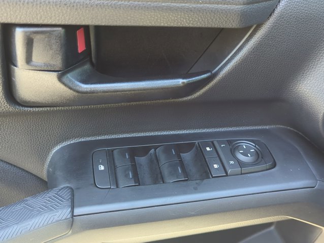 Used 2025 Toyota Tacoma SR image 8