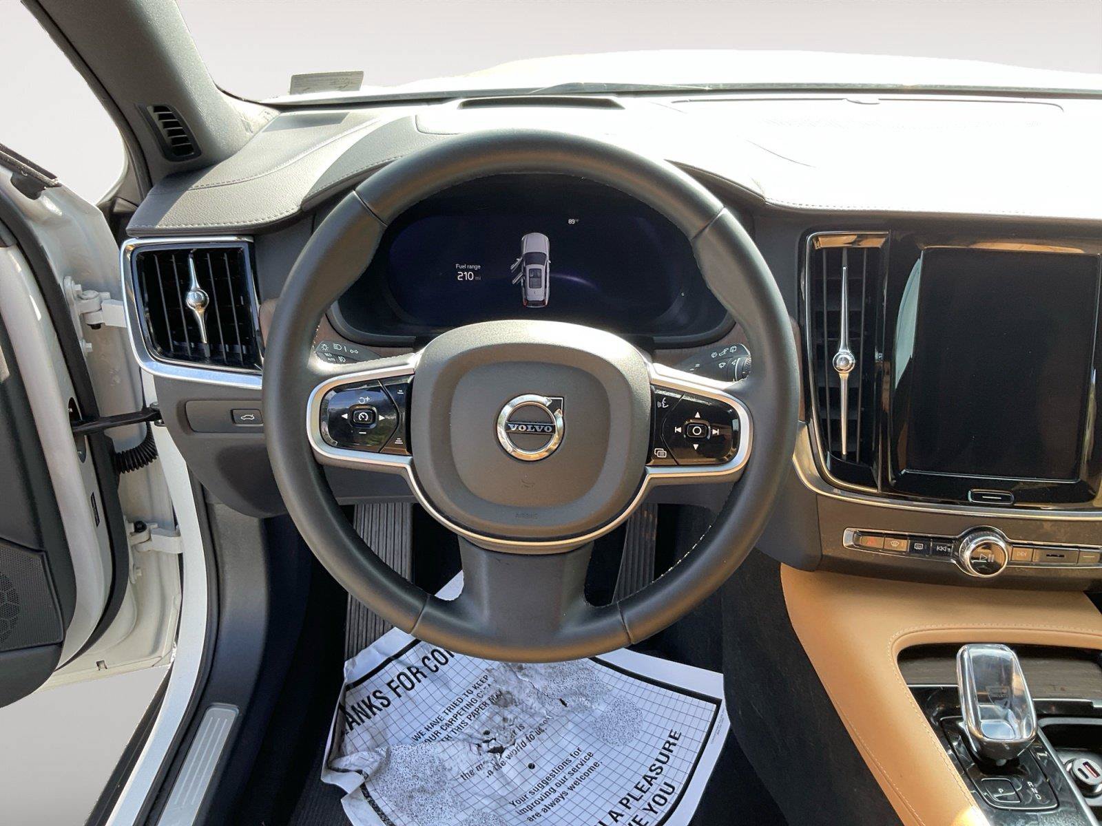 Certified 2025 Volvo V90 B6 Cross Country Ultra AWD/4WD image 12