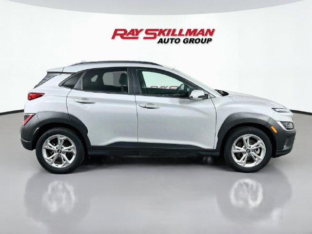 Used 2023 Hyundai Kona SEL AWD/4WD image 8