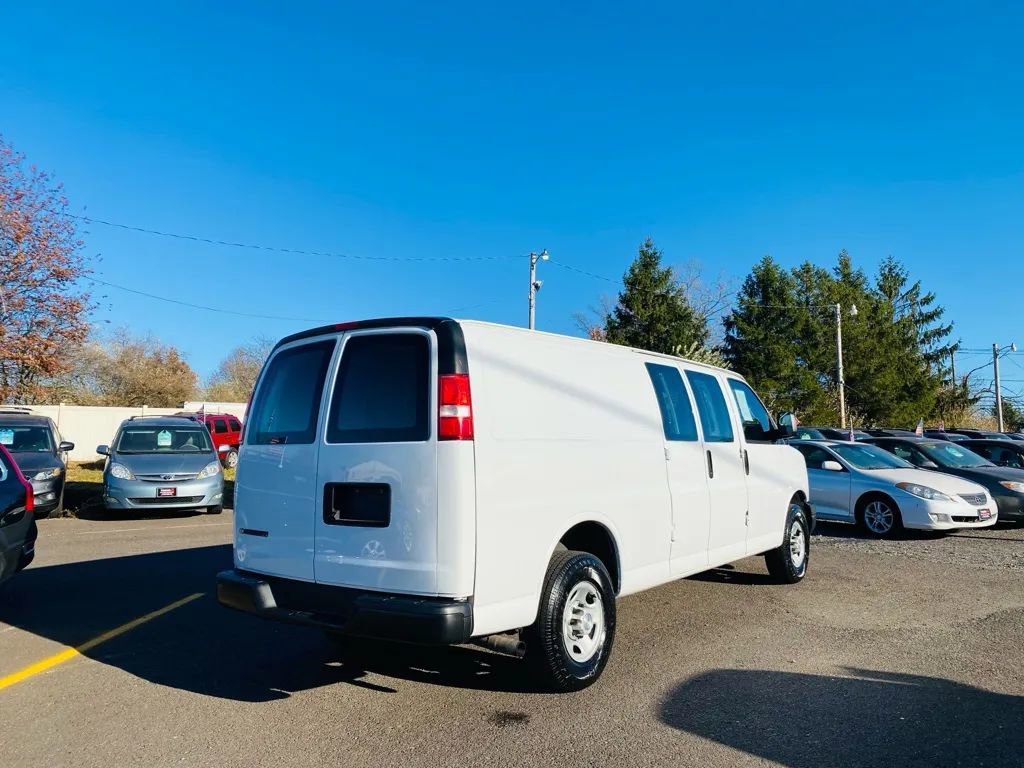 Used 2018 Chevrolet Express 2500 Extended w/ Driver Convenience Package image 5