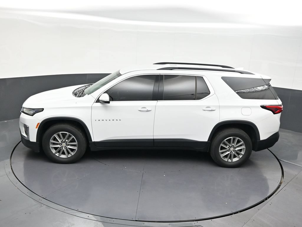Used 2023 Chevrolet Traverse LT FWD image 16