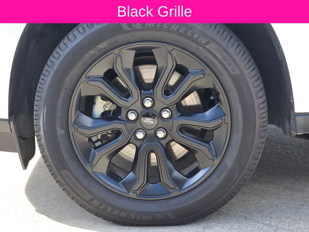 Used 2023 Ford Maverick Lariat w/ Black Appearance Package FWD image 12
