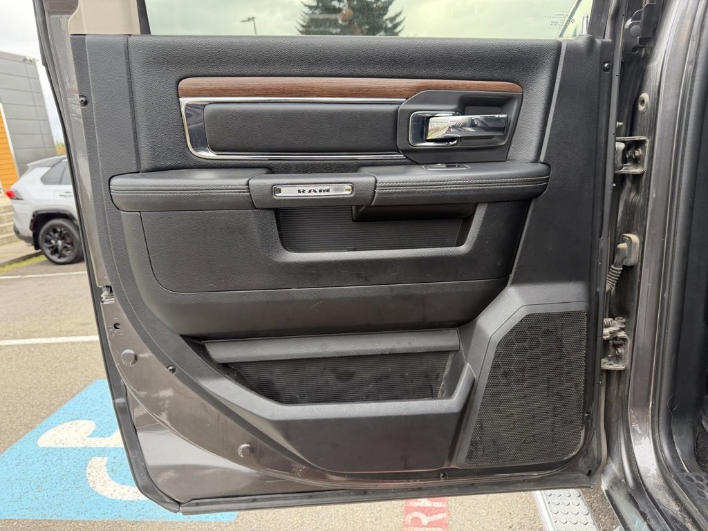 Used 2015 RAM 2500 Laramie w/ Convenience Group image 29