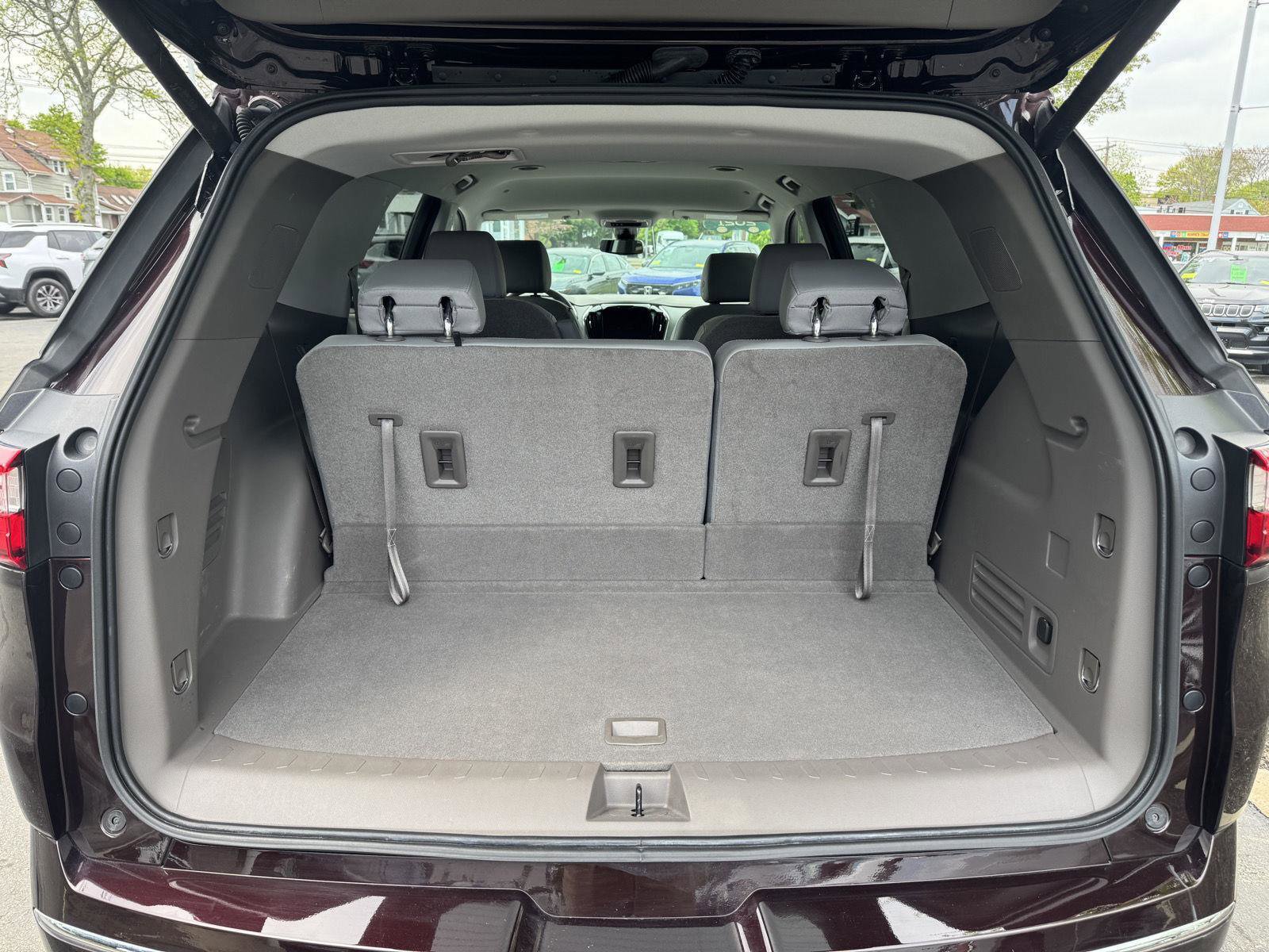 Certified 2021 Chevrolet Traverse Premier AWD/4WD image 11