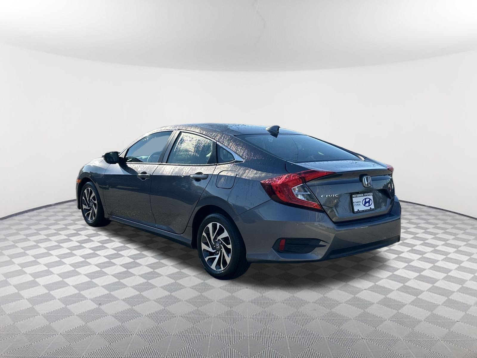 Used 2017 Honda Civic EX image 7