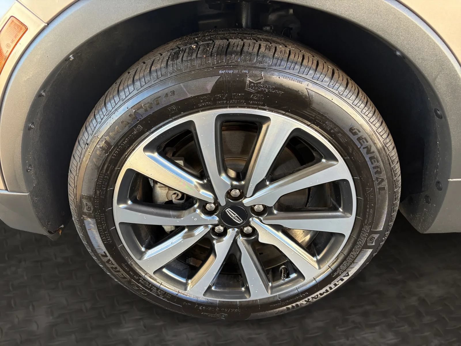 Used 2019 Lincoln MKC Reserve AWD/4WD image 36