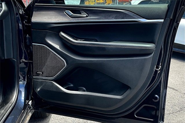 Used 2025 Jeep Grand Cherokee Limited 4xe image 19