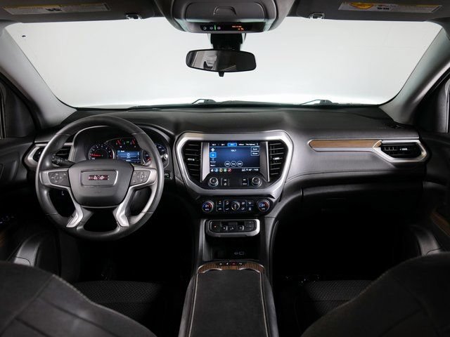 Used 2023 GMC Acadia SLE FWD image 4