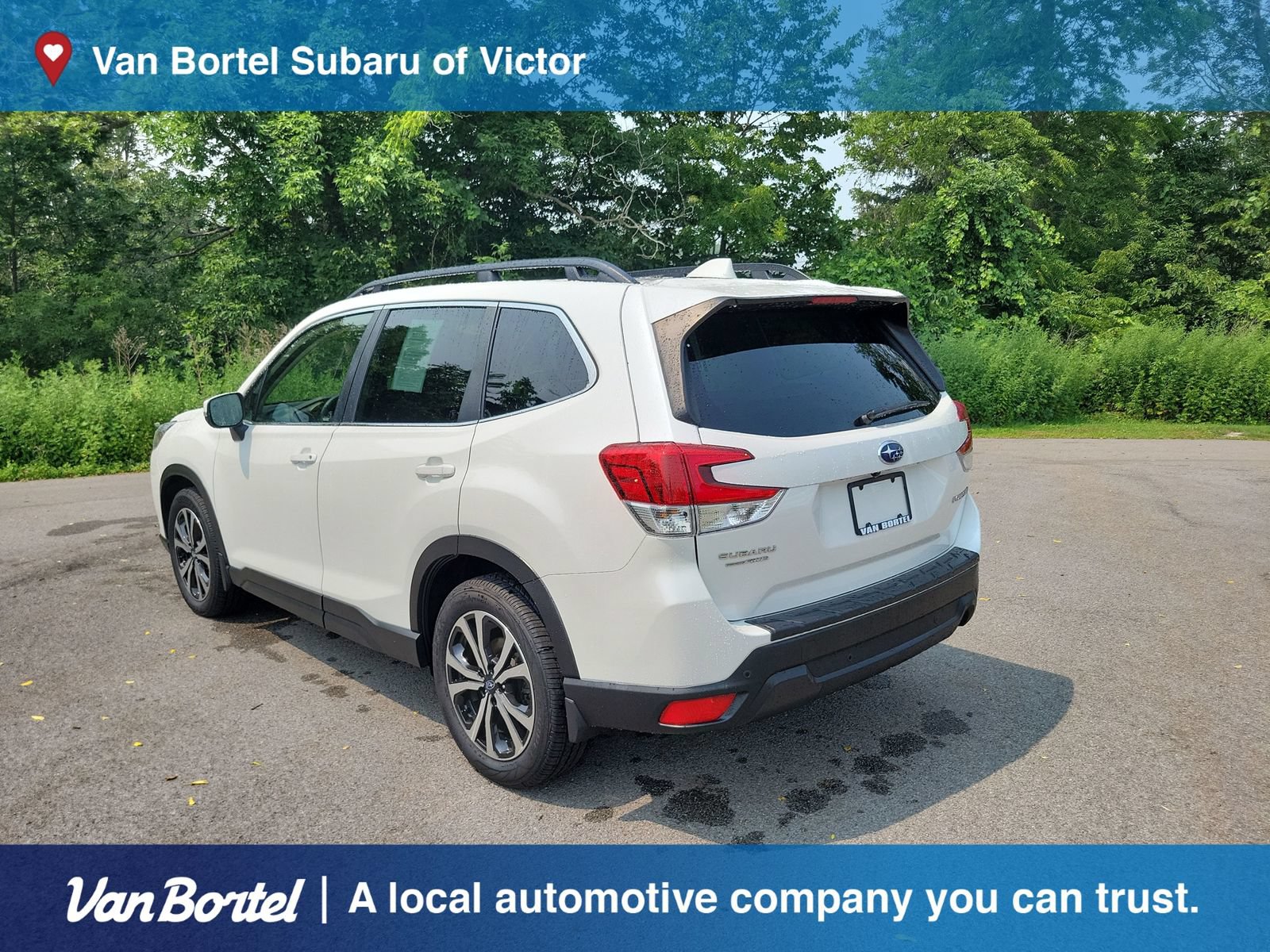 Certified 2023 Subaru Forester Limited AWD/4WD image 3