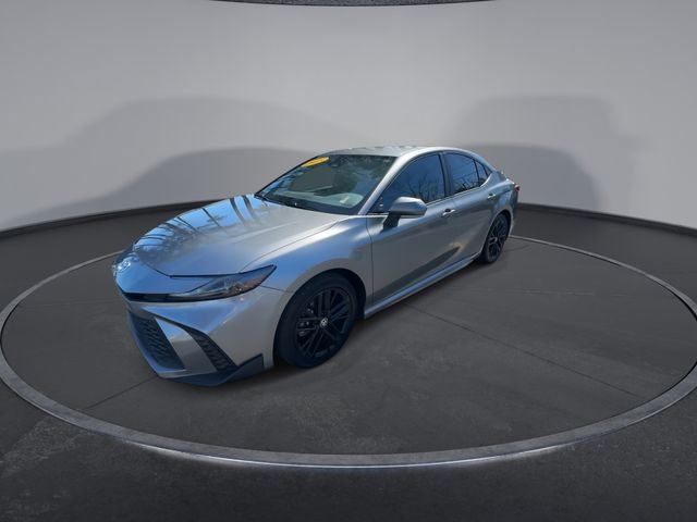 Used 2025 Toyota Camry SE image 8