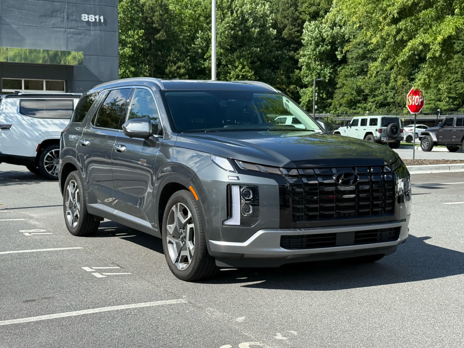 Used 2024 Hyundai Palisade SEL FWD image 7