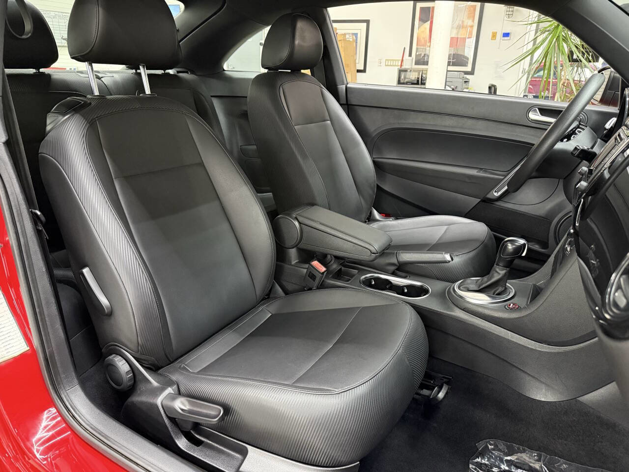 Used 2017 Volkswagen Beetle 1.8T S FWD image 15