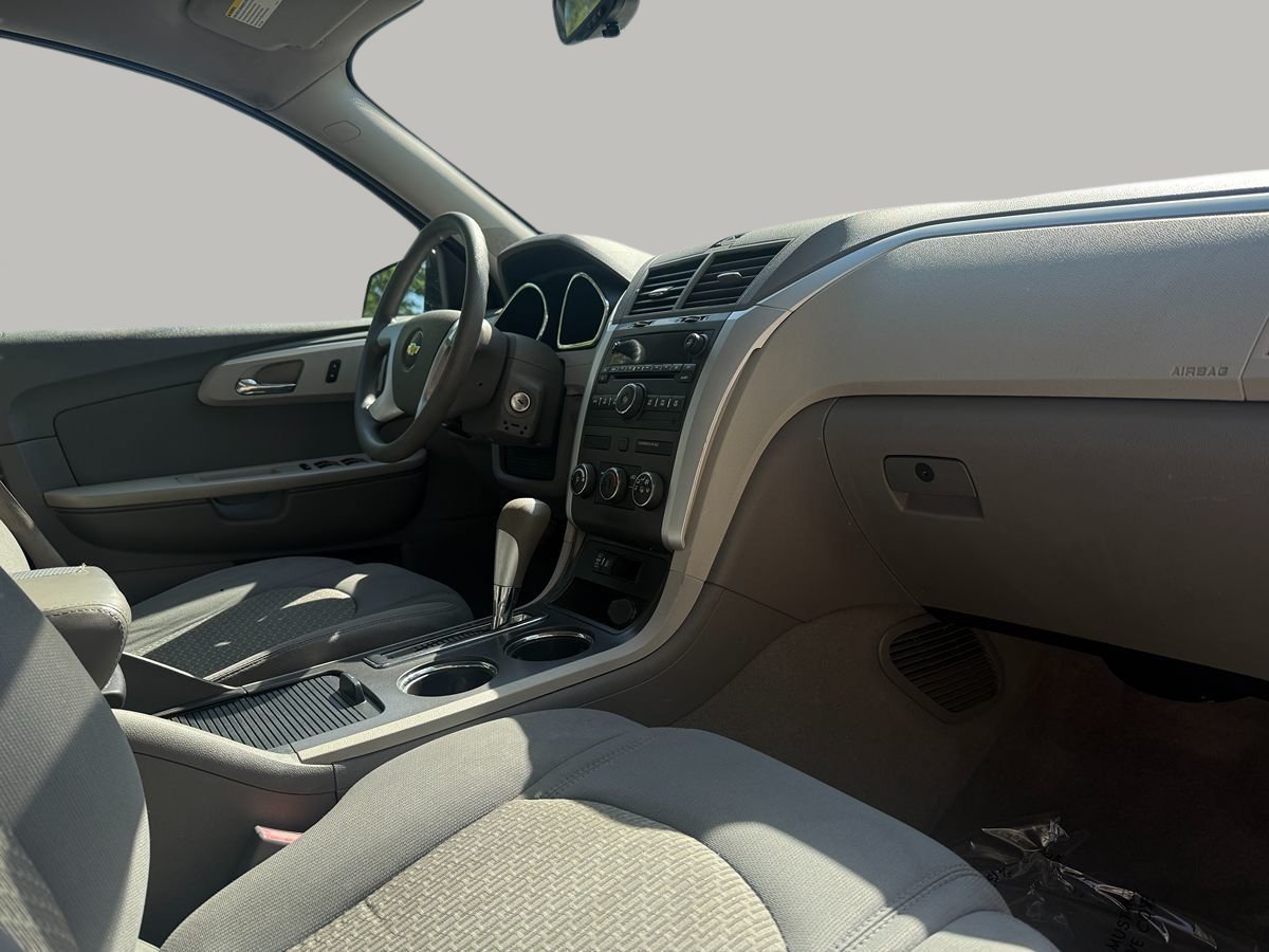 Used 2012 Chevrolet Traverse LS FWD image 13