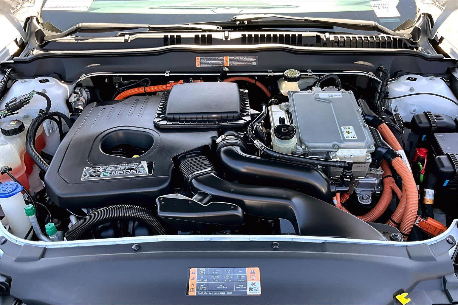Used 2017 Ford Fusion Energi SE FWD image 30