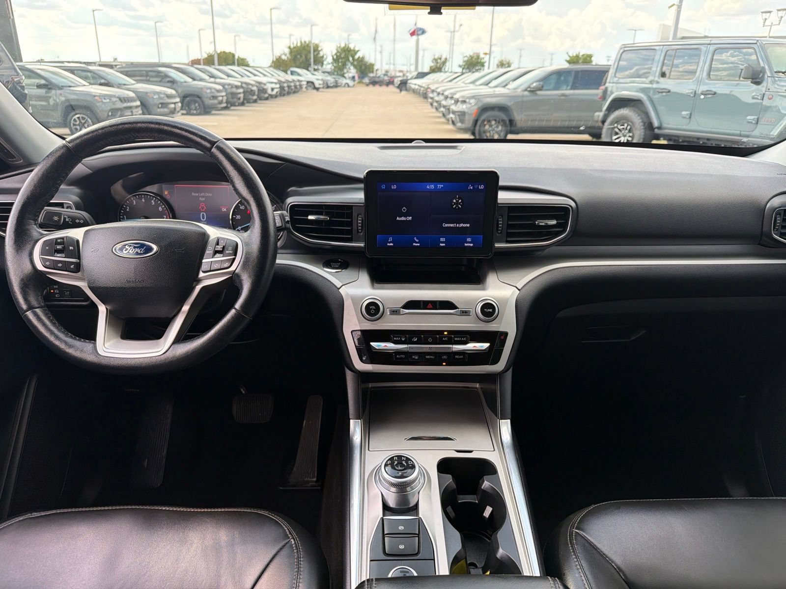 Used 2022 Ford Explorer XLT w/ Equipment Group 202A AWD/4WD image 19