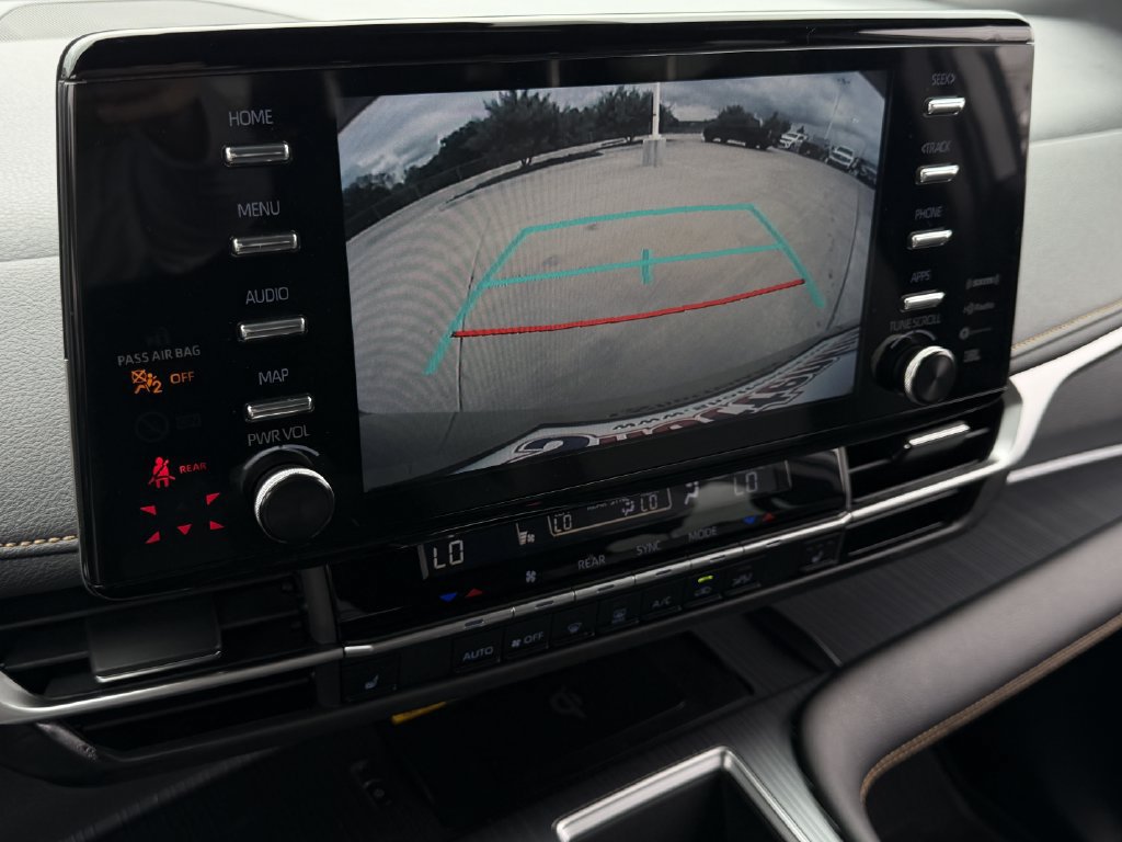 Used 2024 Toyota Sienna XLE Woodland Edition AWD/4WD image 19