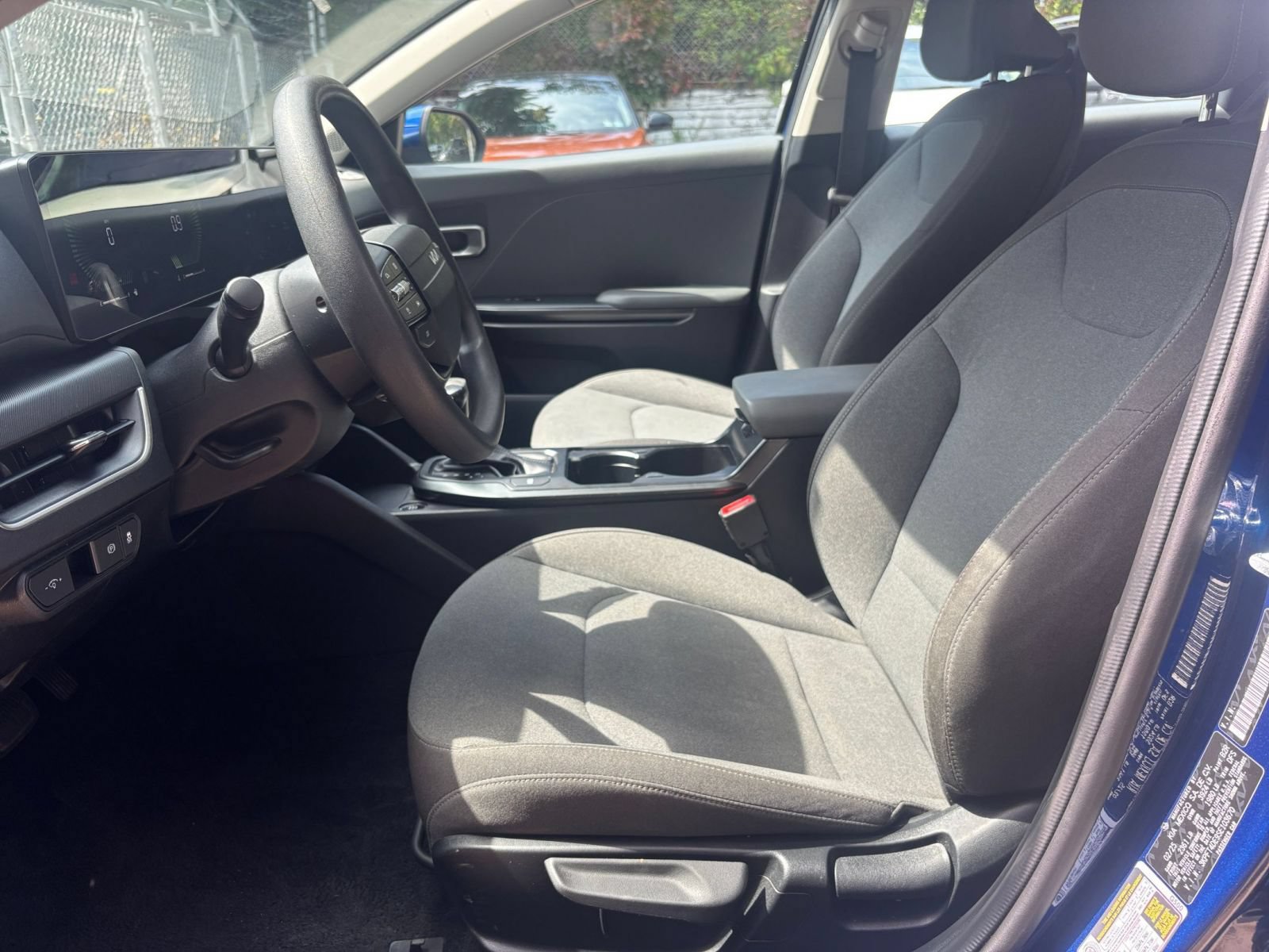 Used 2025 Kia K4 FWD image 34