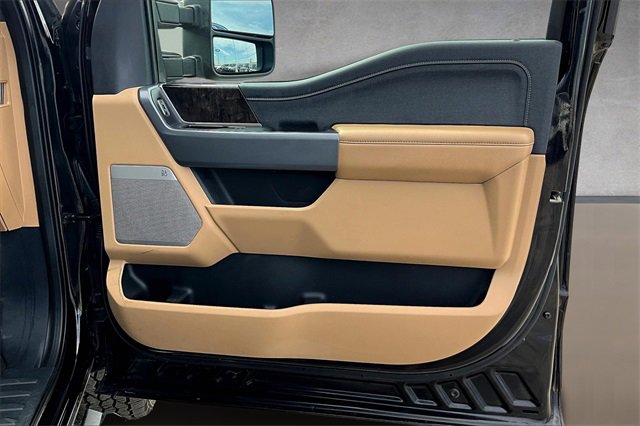 Used 2024 Ford F250 Lariat w/ Chrome Package image 17