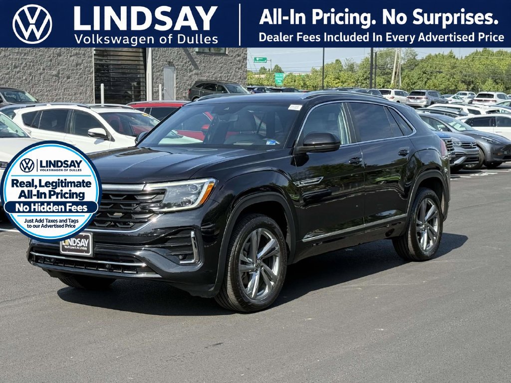 Used 2024 Volkswagen Atlas Cross Sport SEL R-Line AWD/4WD image 4