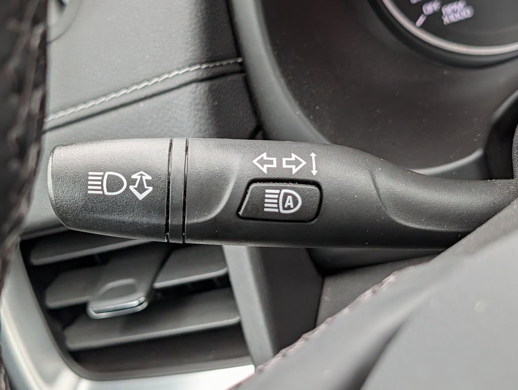 Used 2024 GMC Terrain SLT w/ Infotainment Package II AWD/4WD image 48