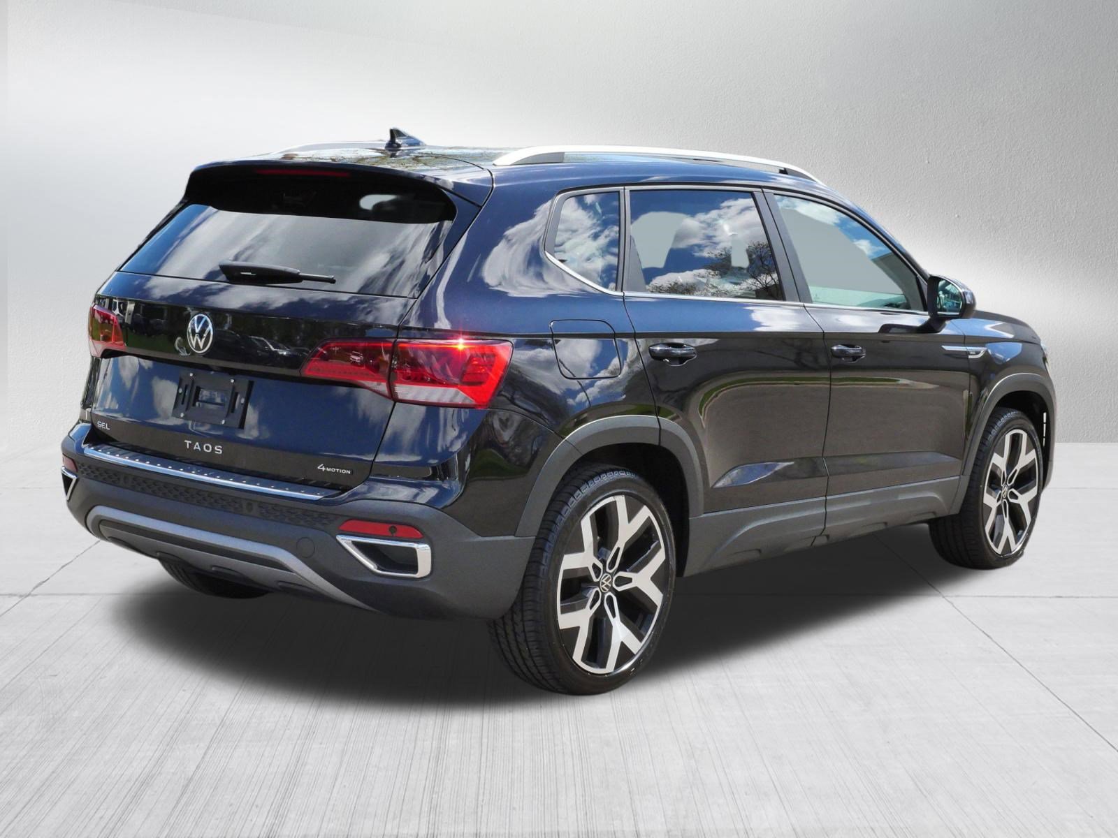 Used 2023 Volkswagen Taos SEL AWD/4WD image 7