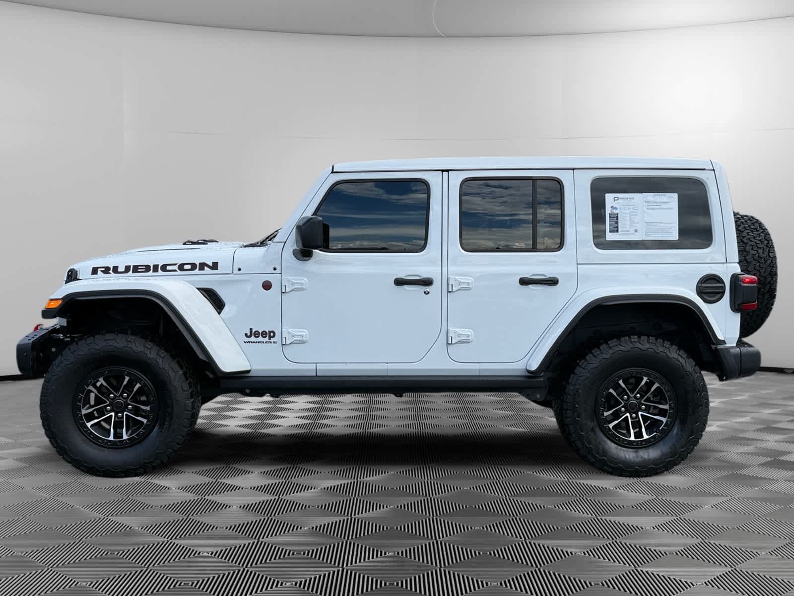 Used 2024 Jeep Wrangler Unlimited Rubicon AWD/4WD image 8