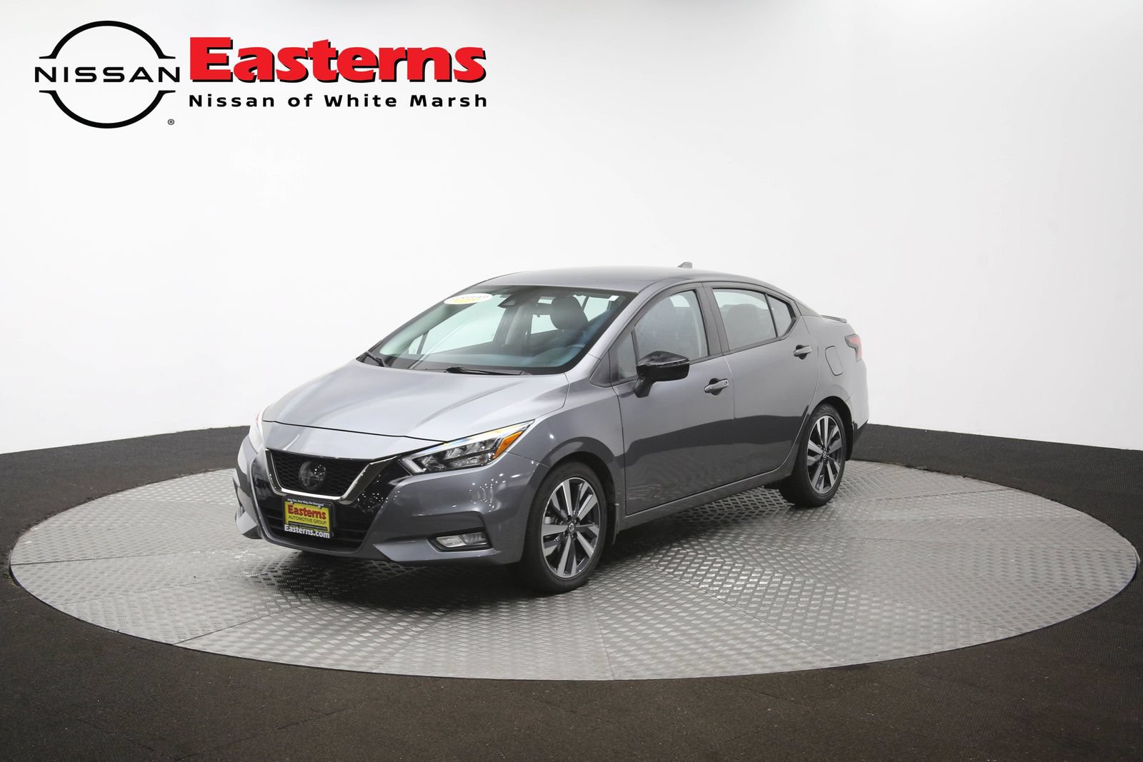Used 2021 Nissan Versa SR FWD image 54