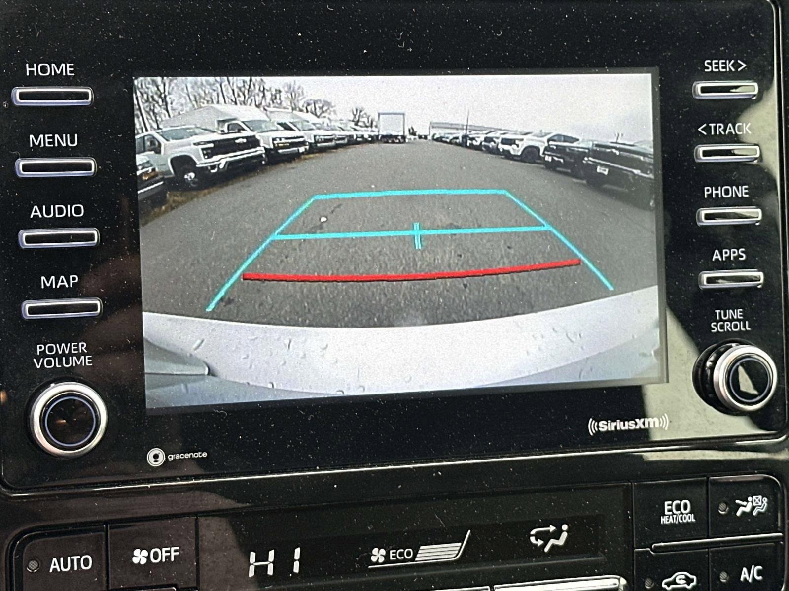 Used 2022 Toyota Prius LE image 10