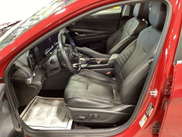 Used 2023 Hyundai Elantra Limited w/ Cargo Package image 18