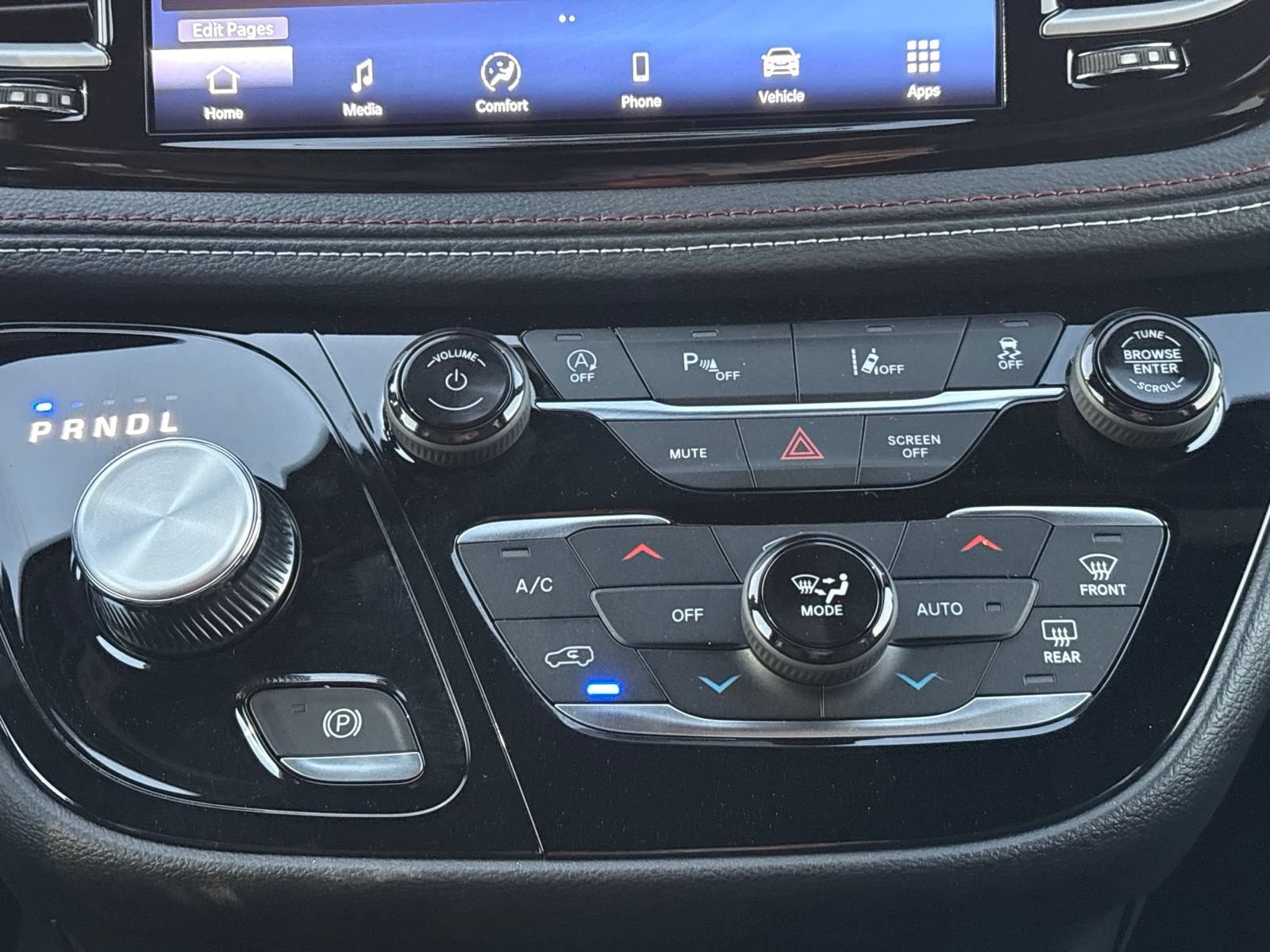 New 2027 Chrysler Pacifica Select FWD image 26