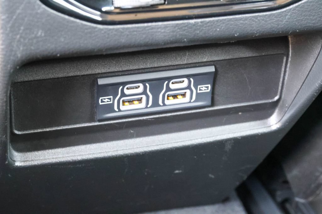 Used 2024 Jeep Grand Cherokee Laredo AWD/4WD image 12
