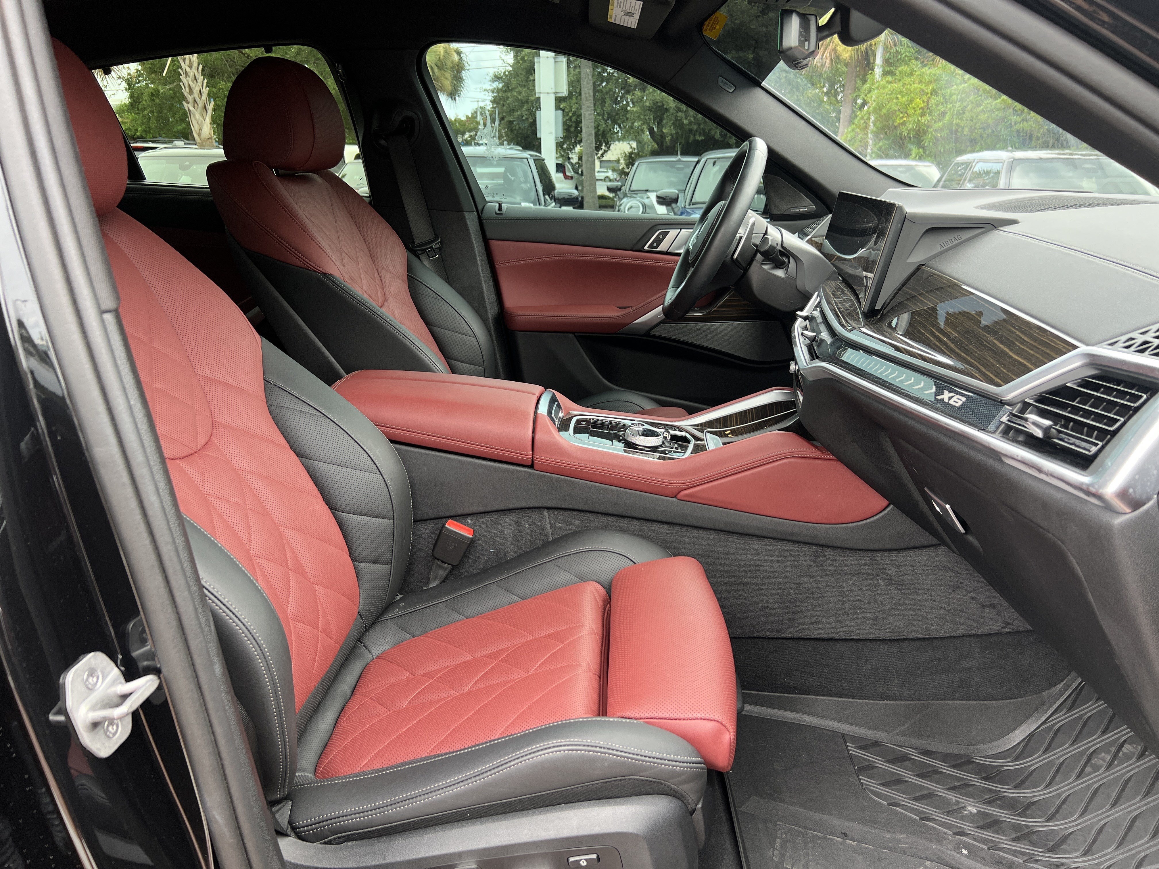 Used 2024 BMW X6 xDrive40i w/ Executive Package AWD/4WD image 33