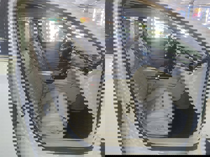 Used 2014 Cadillac XTS Luxury w/ Driver Awareness Package image 14