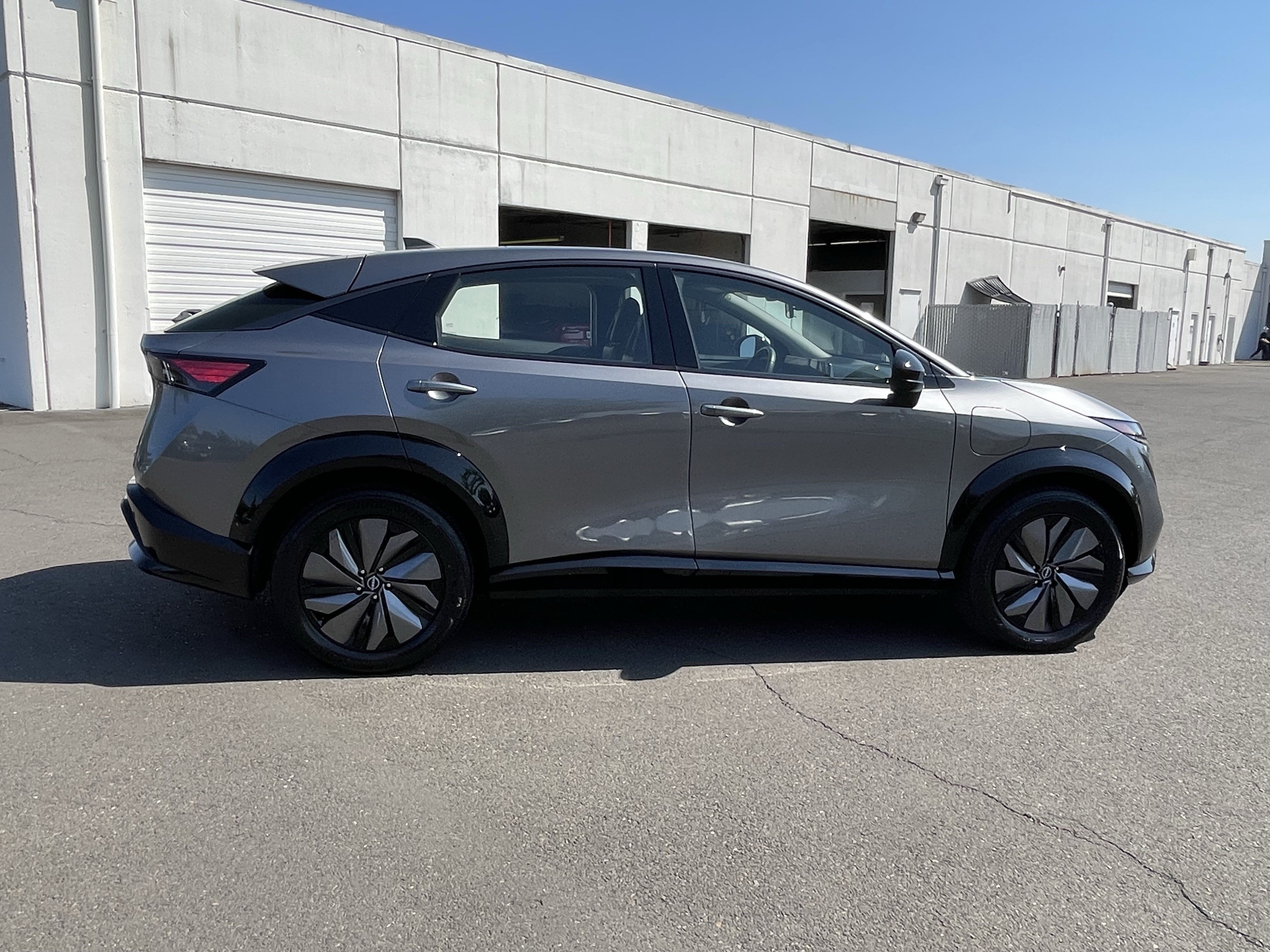 Used 2024 Nissan Ariya AWD image 6