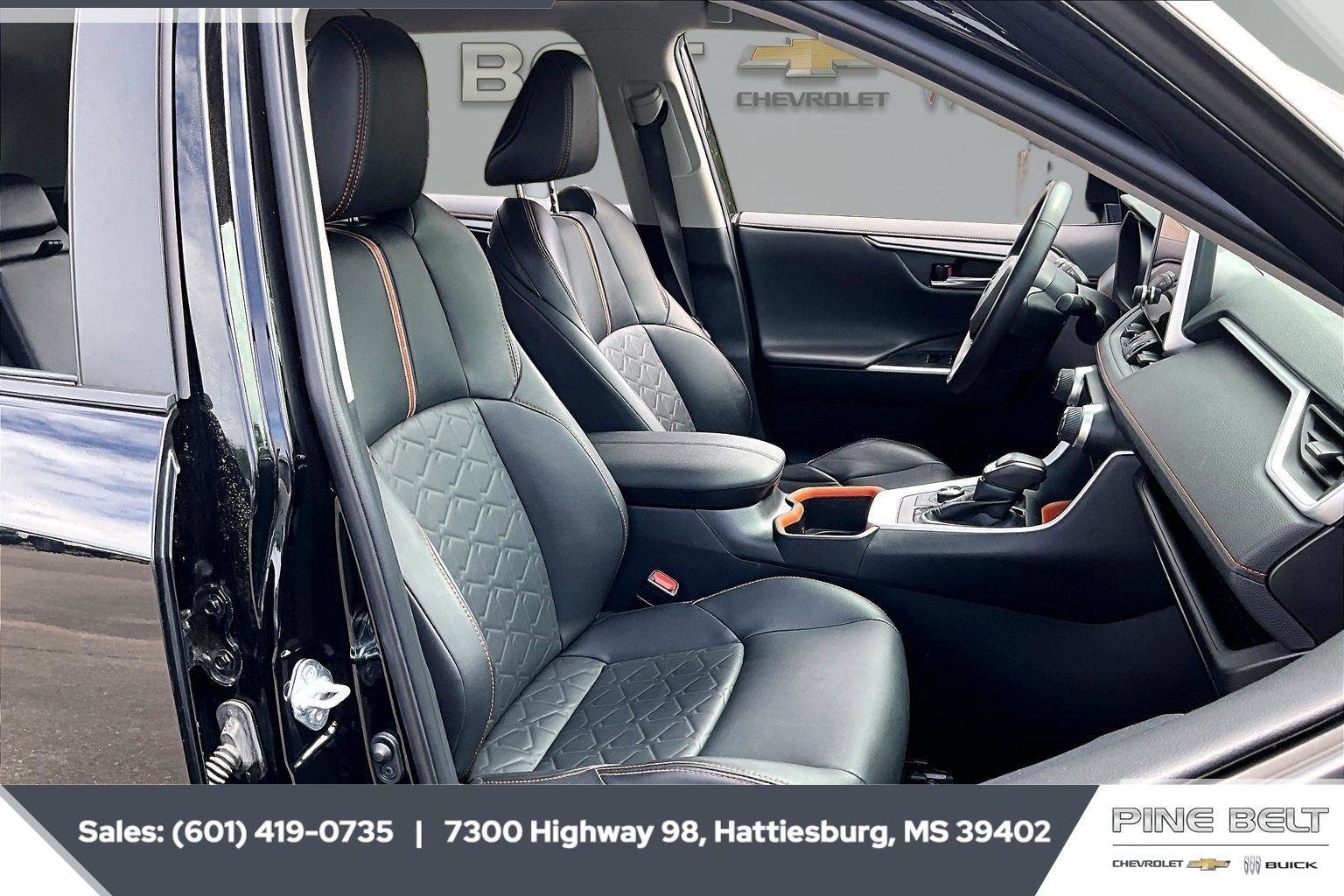 Used 2024 Toyota RAV4 Adventure AWD/4WD image 6