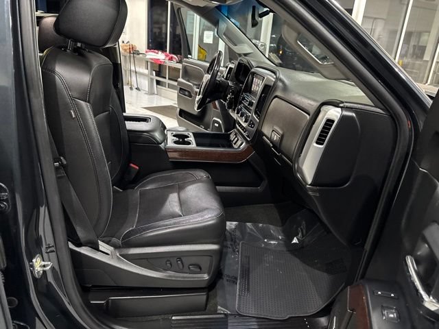 Used 2018 GMC Sierra 2500 SLT w/ Duramax Plus Package AWD/4WD image 37