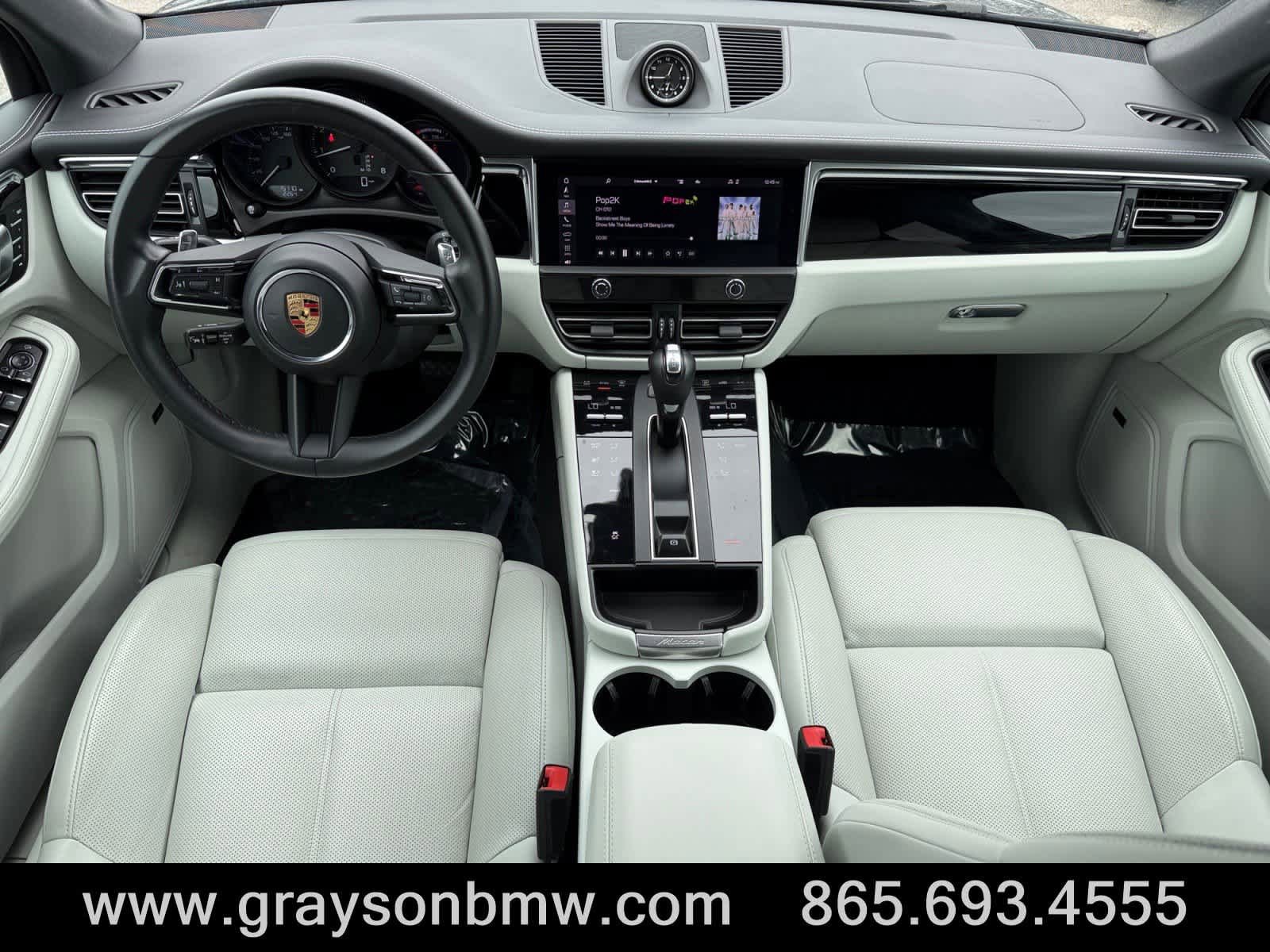 Used 2024 Porsche Macan AWD/4WD image 19