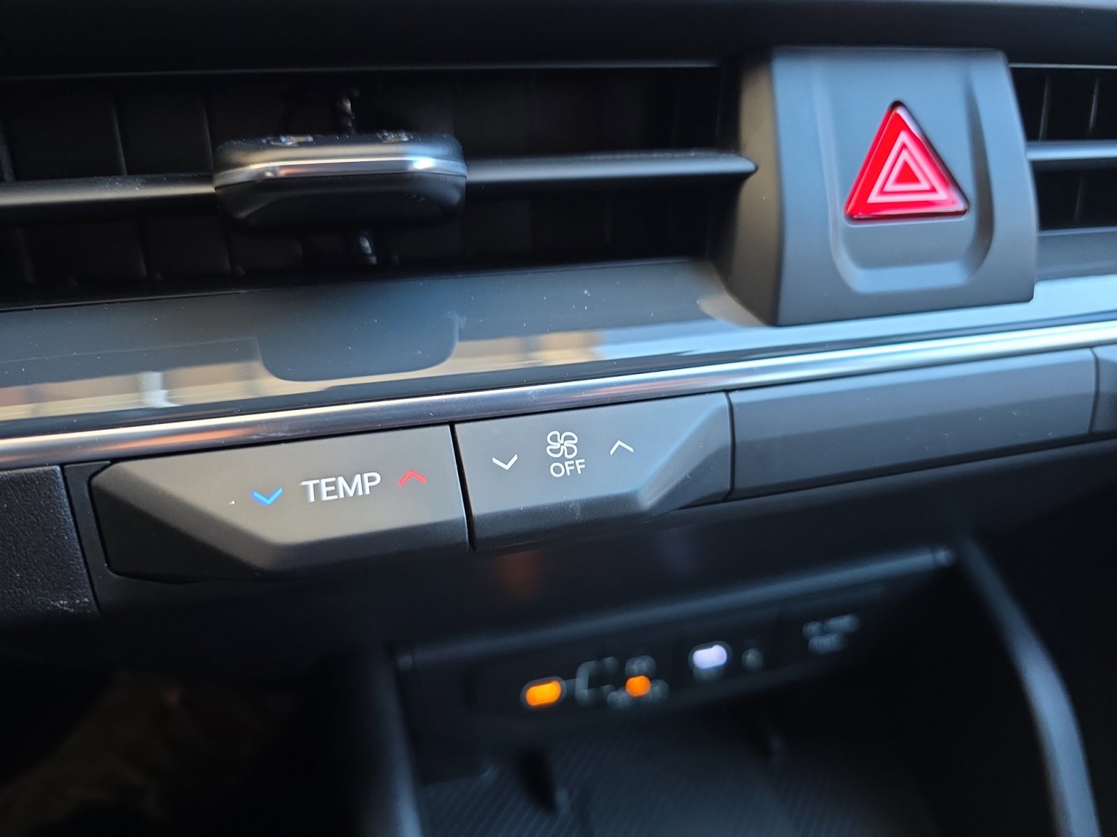 Used 2025 Kia K4 GT-Line w/ GT-Line Sunroof Package image 16