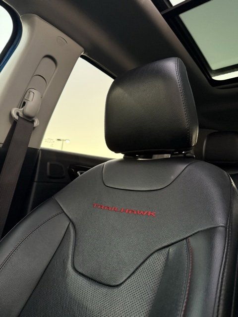 Used 2022 Jeep Compass Trailhawk w/ Trailhawk Elite Group image 43