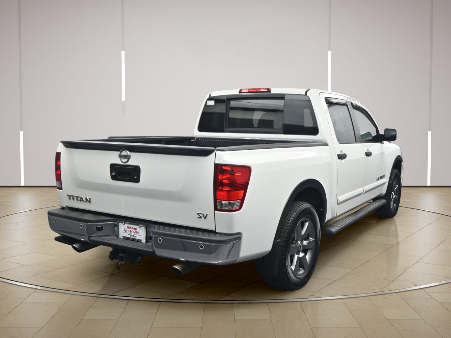 Used 2015 Nissan Titan SV w/ SV Value Truck Package RWD image 7