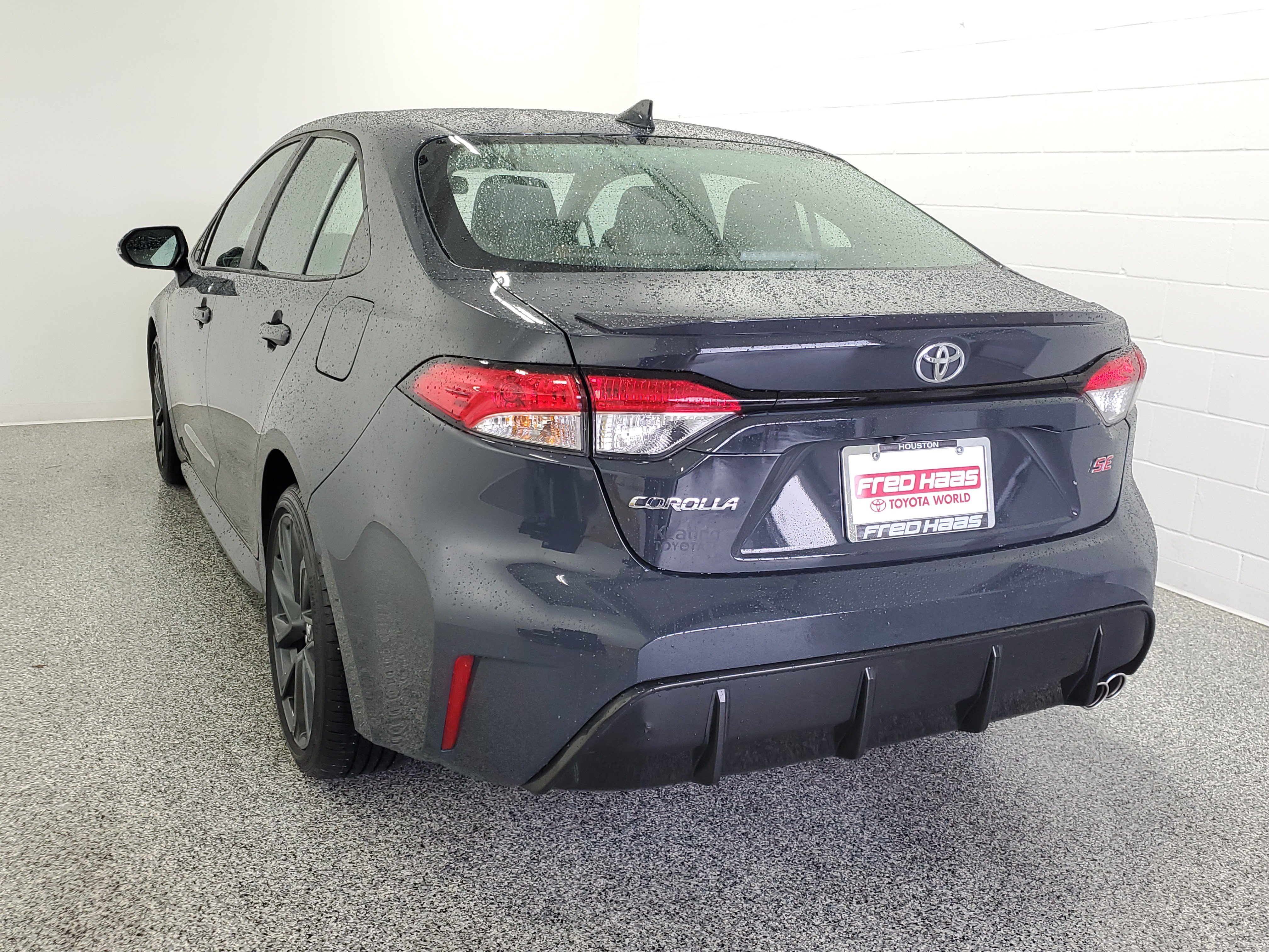 Used 2025 Toyota Corolla SE FWD image 6