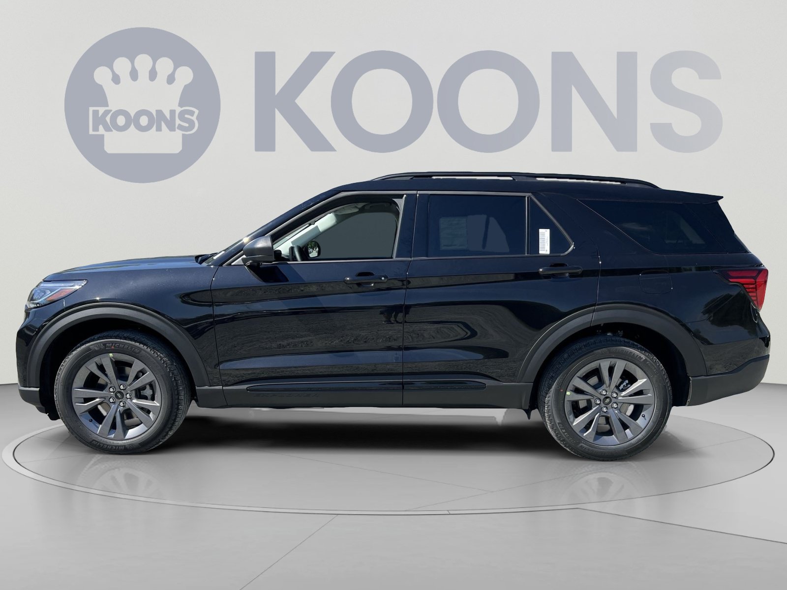 New 2026 Ford Explorer Active w/ Active Comfort Package AWD/4WD image 2