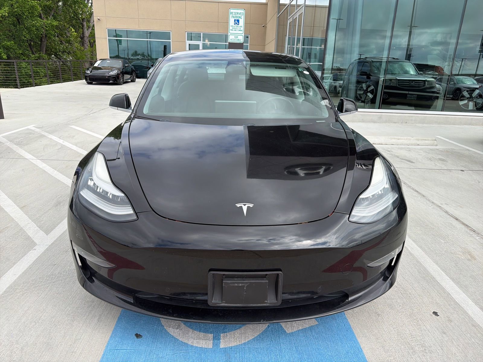 Used 2019 Tesla Model 3 Standard Range Plus image 2