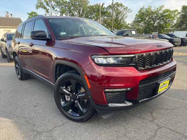 Certified 2024 Jeep Grand Cherokee L Limited w/ Black Appearance Package AWD/4WD image 1